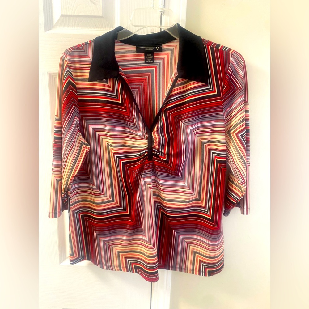 Ladies top Venezia size 18/20